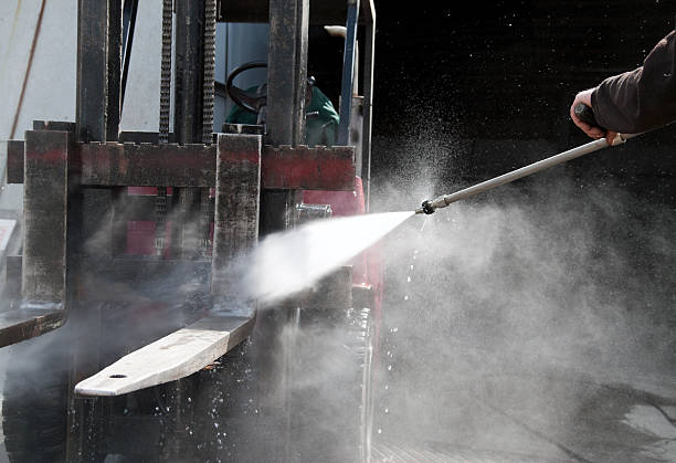 Why Choose Our Certified Pressure Washing Experts for Your Project Needs in Homestead Meadows North, TX?